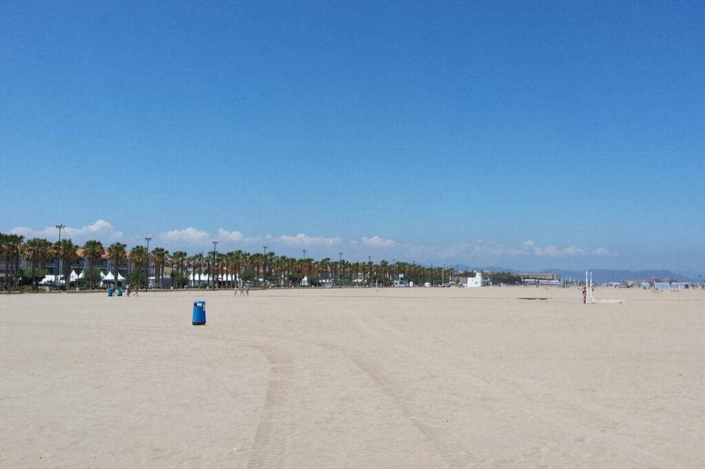 Playa de la Malvarrosa beach